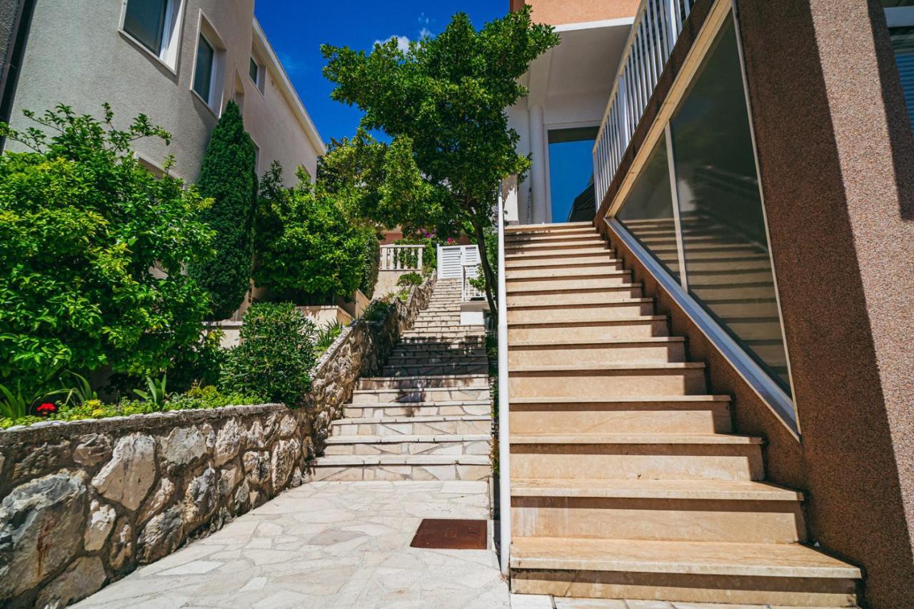 Sea Paradise Brela Exterior photo